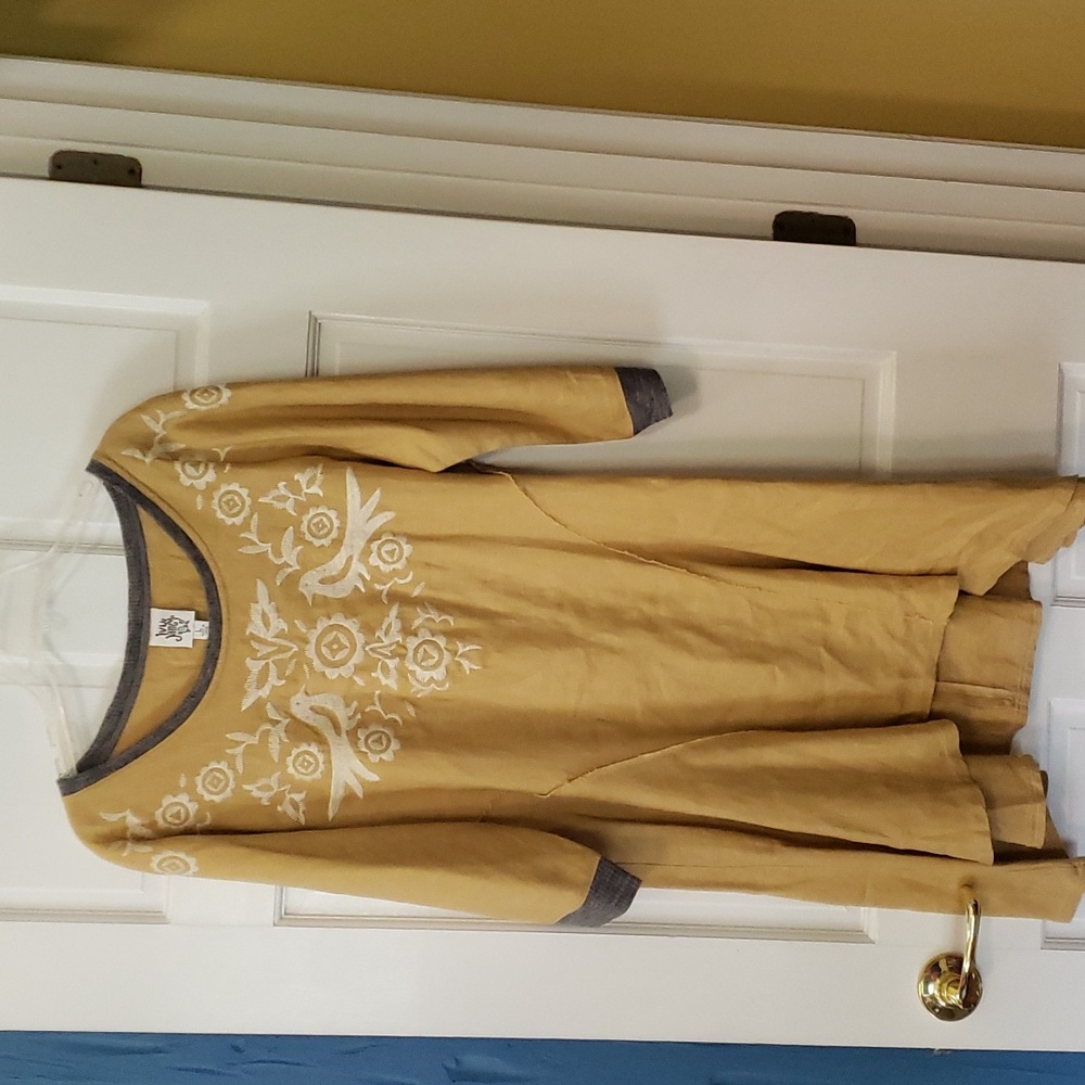 Ivy Jane tunic top size L